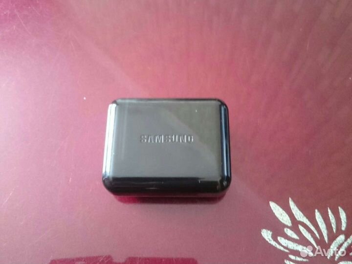 Чехол для наушников Samsung