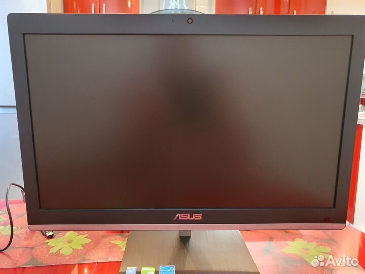Моноблок Asus ET2231 22” Intel i3/8Gb/GT930M