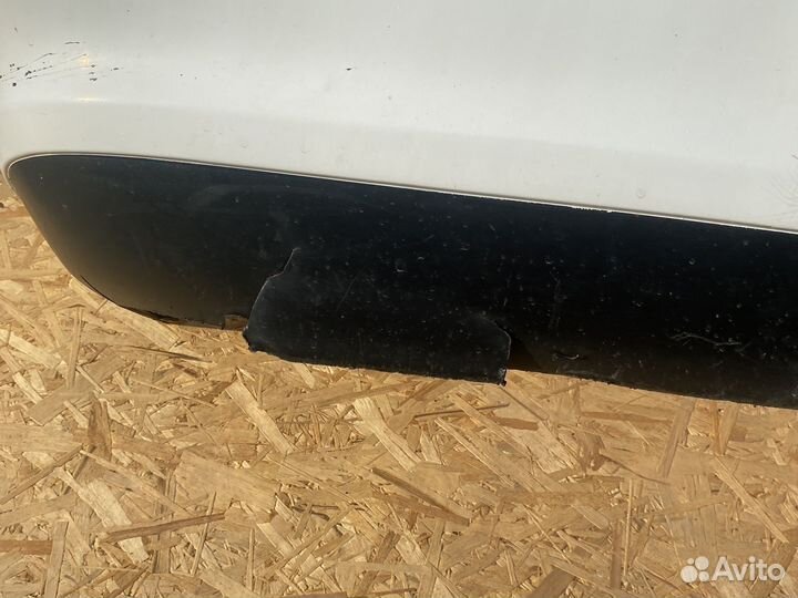 Бампер задний Toyota carina AT191