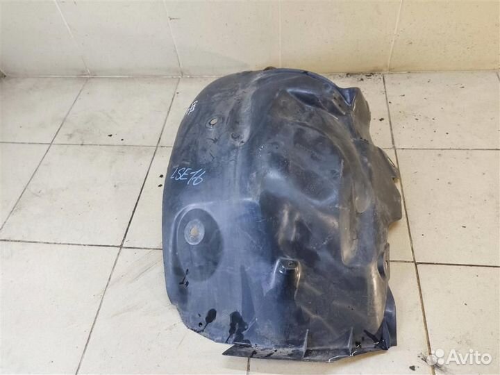 Подкрылок передний левый Renault Megane 2 (LM0C)