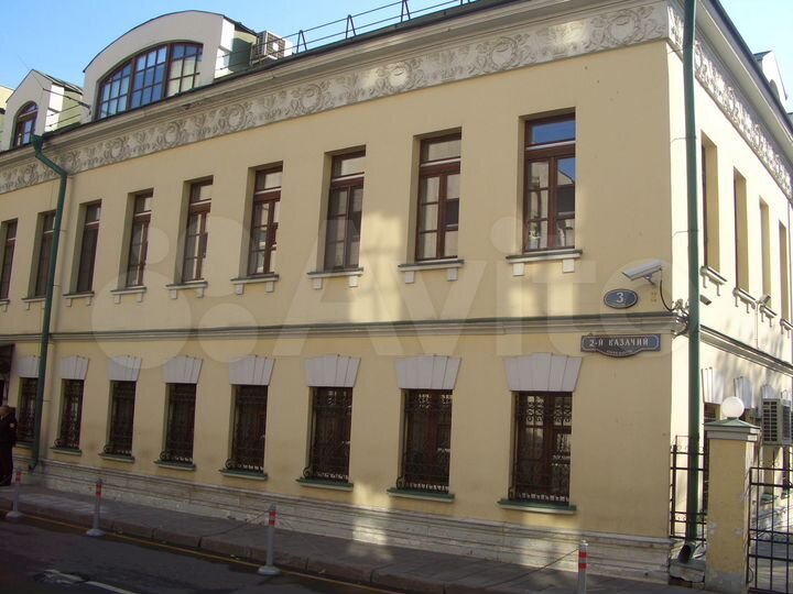 Продам здание, 1074 м²