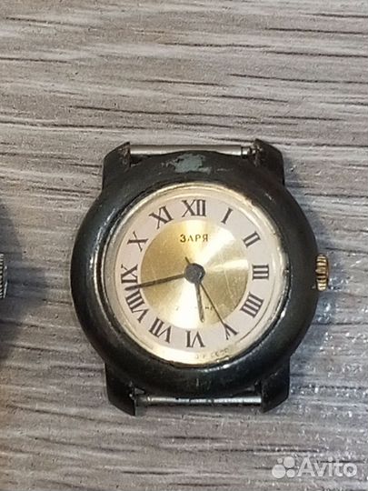 Женские часы Заря СССР одним лотом на ходу