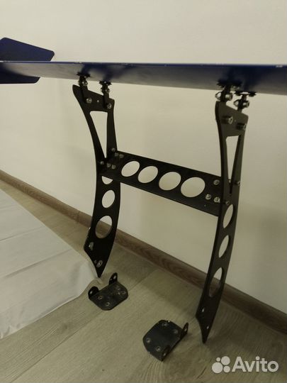 Спойлер на хэтчбек