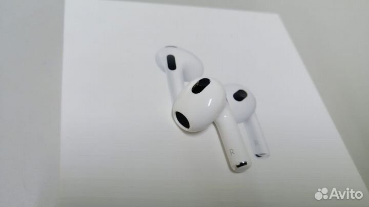 AirPods 3 правый наушник (новый)