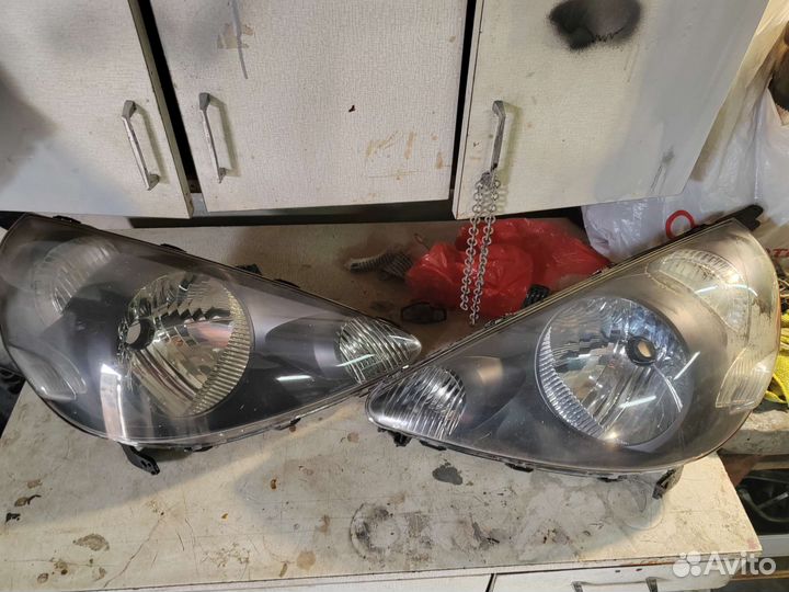 Фары на Honda fit gd1