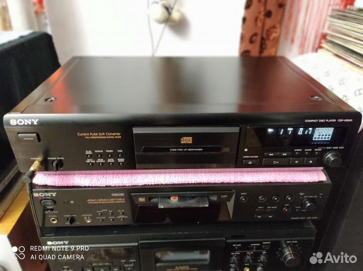 Sony CDP - XE 900