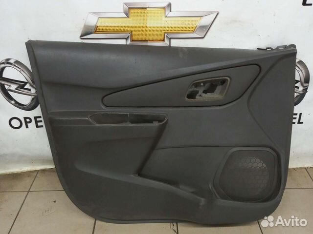 Дверная карта передняя левая Шевроле Кобальт