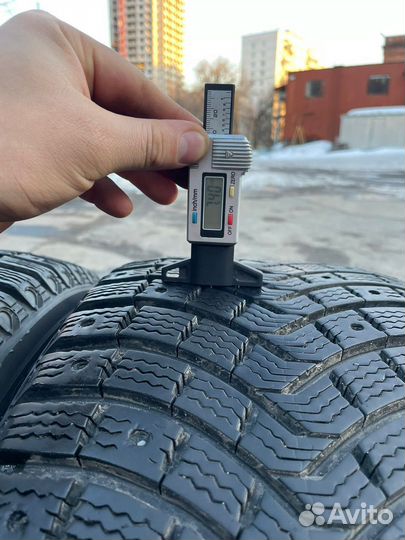 Michelin Latitude X-Ice XI2 255/50 R19