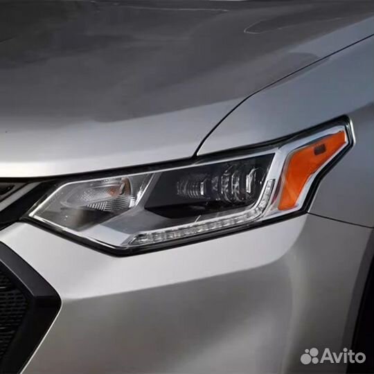 Стекла фар Chevrolet Traverse 2 2017-2021
