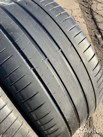 Pirelli P Zero 275/40 R21 и 315/35 R21