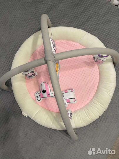 Развивающий коврик для малышей