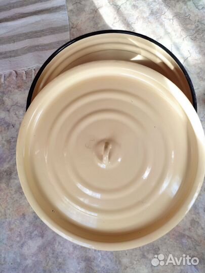 Кастрюля эмалированная новая, 30 литров