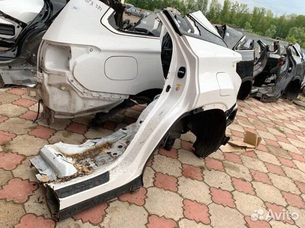 Четверть задняя левая Lexus RX 4 300