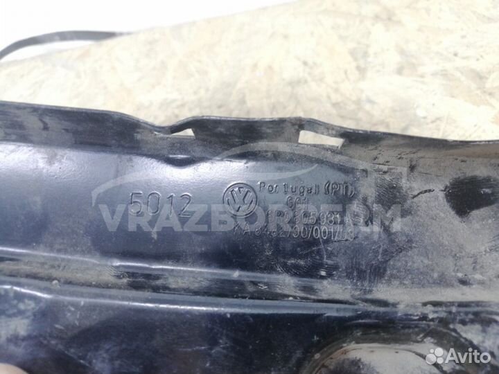 Кронштейн фары левой VW Polo