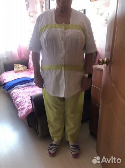 Медицинский костюм женский