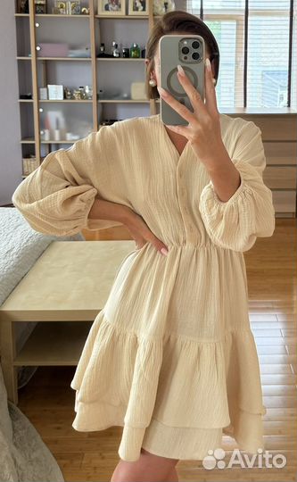 Платье из муслина бежевое