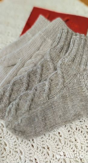 Носочки и варежки женские