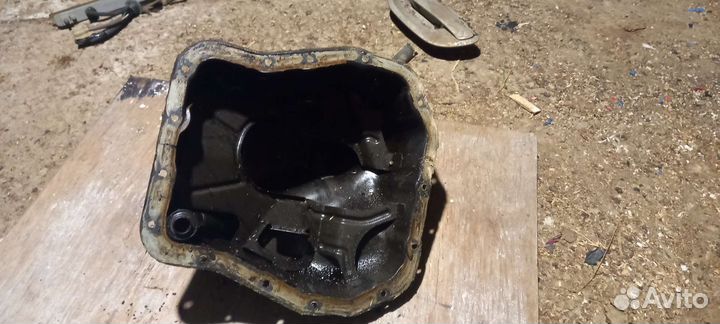 Поддон двигателя