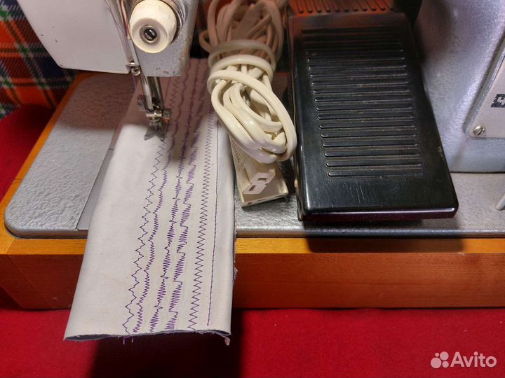 Швейная машинка Чайка 3 СССР