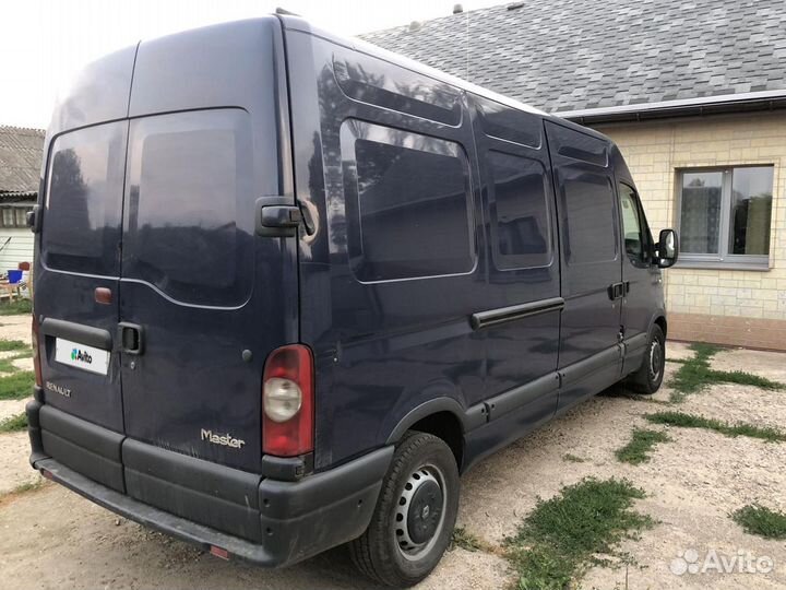 Renault Master цельнометаллический, 2010