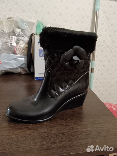 Сапожки женские резиновые на молнии с чулком 38р