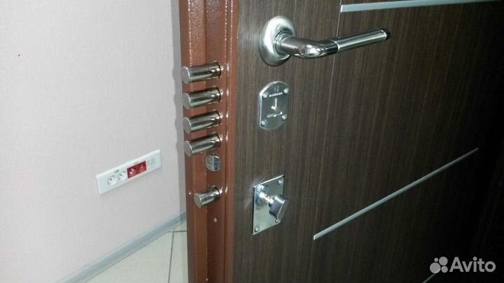 Врезка замков задвижек, Ремонт замка двери