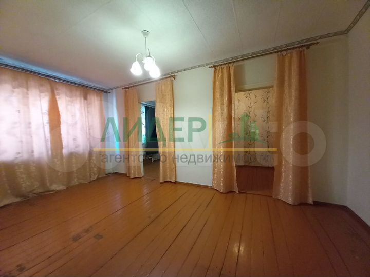 2-к. квартира, 40 м², 1/2 эт.