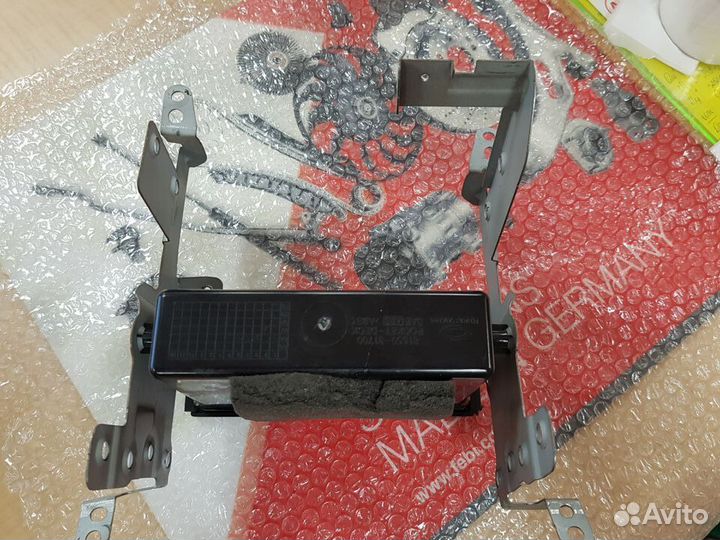 Ящик передней консоли Nissan Almera Classic B10