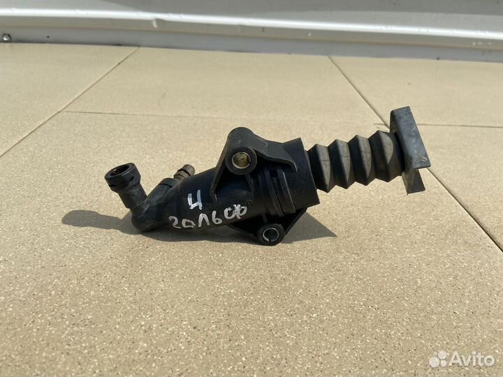 Цилиндр сцепления рабочий Volkswagen Golf 4