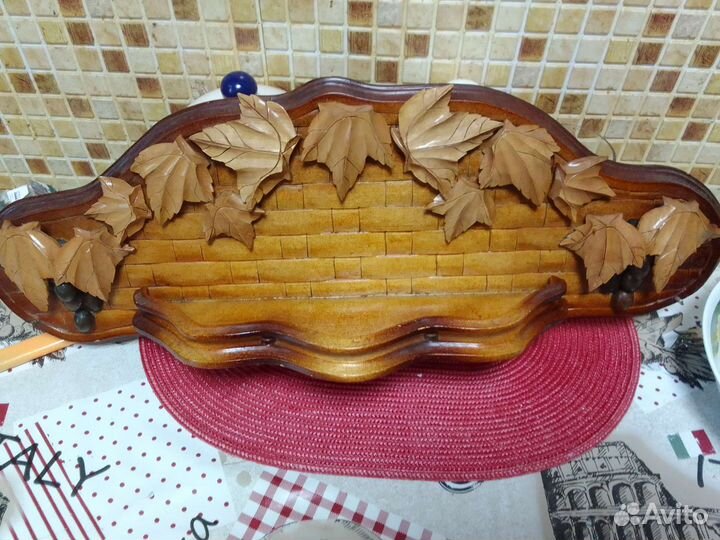 Полка декоративная настенная