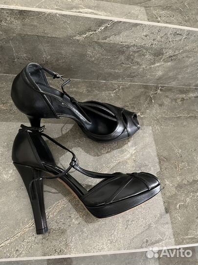 Босоножки Kiton новые