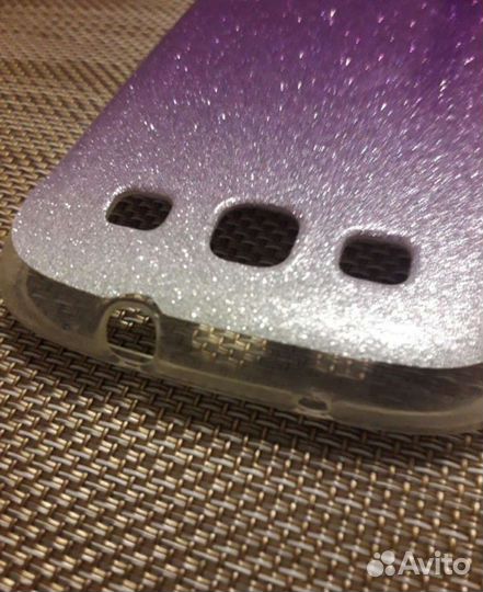 Чехол на телефон