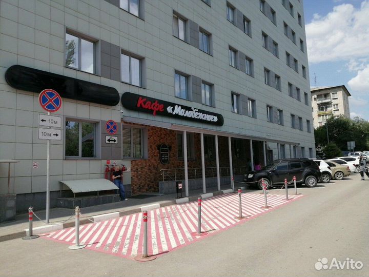 Продавец-кассир в кафе