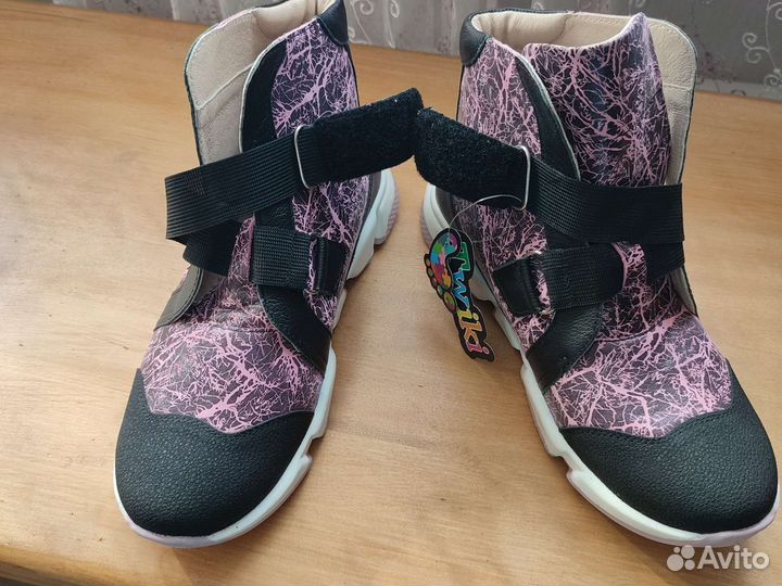 Ортопедические демисезонные ботинки