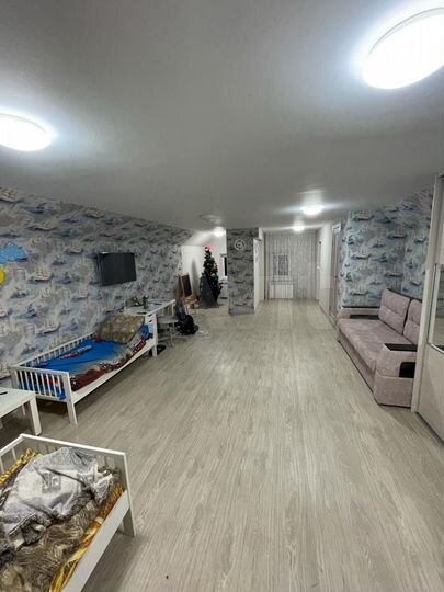 Коттедж 300 м² на участке 10 сот.