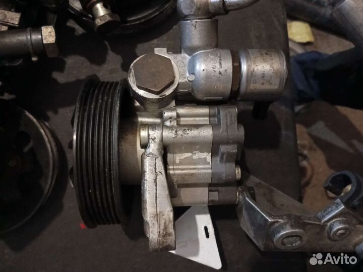 Насос гур бмв Е60 E90 E92 N52 N54 Активная рейка