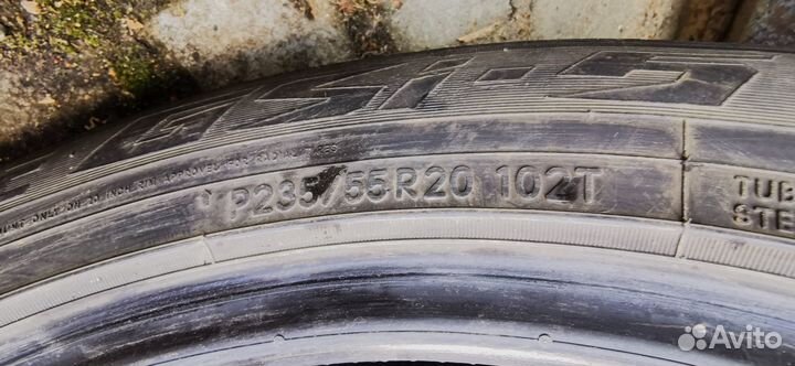 Toyo Observe GSi-5 235/55 R20 102T
