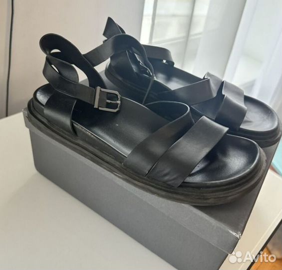 Сандалии tendance 40