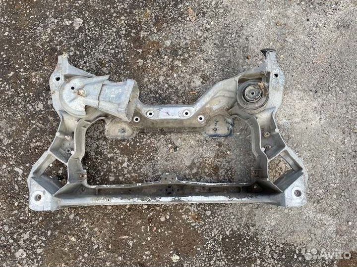 Подрамник передний Mercedes-Benz C-Class W203