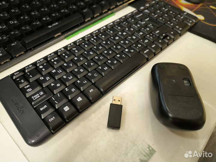 Беспроводная мышь с клавиатурой logitech mk 220