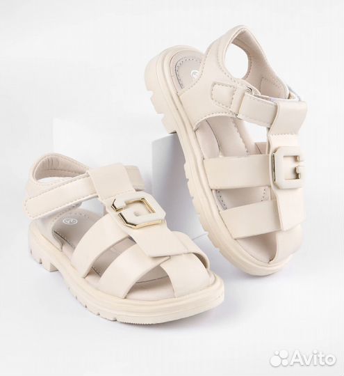 Сандалии для девочки 27 размер новые