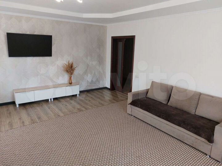 2-к. квартира, 88 м², 2/3 эт.