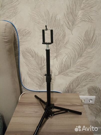 Стойка для телефона