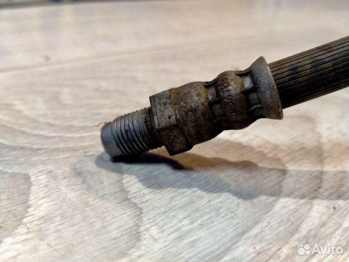 Шланг тормозной передний Mercedes-Benz 212.054 E