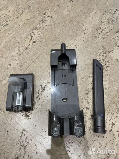 Запчасти от пылесоса dyson DC62