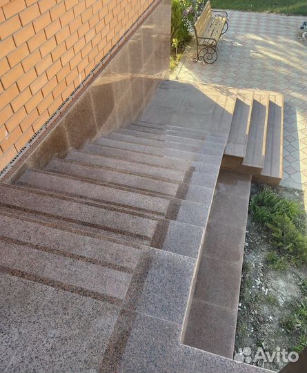 Подоконник из натурального камня