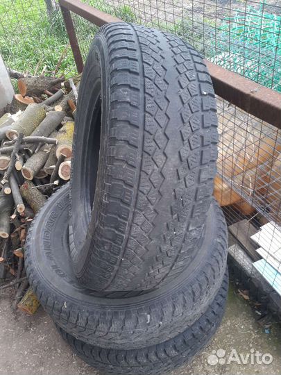 Yokohama 104ZR 265/70 R16