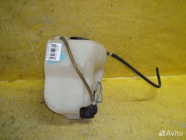 Бачок омывателя Toyota Cresta SX80