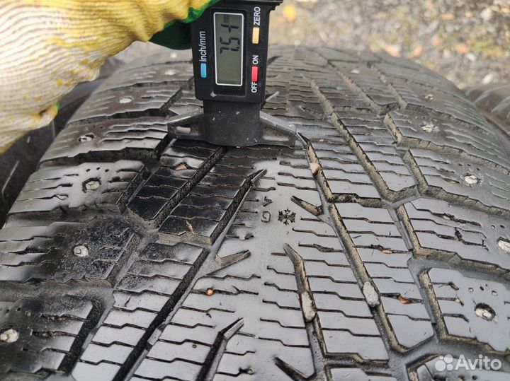 Nokian Tyres Hakkapeliitta 7 SUV 285/60 R18 116T