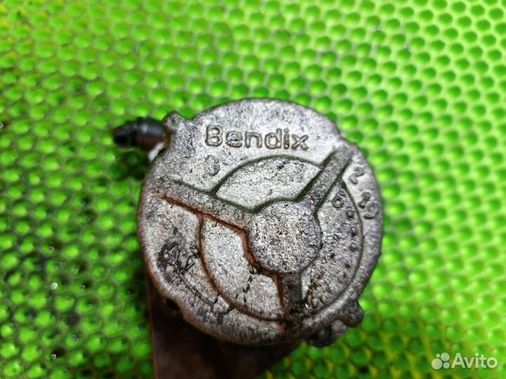 Насос вакуумный Peugeot 306